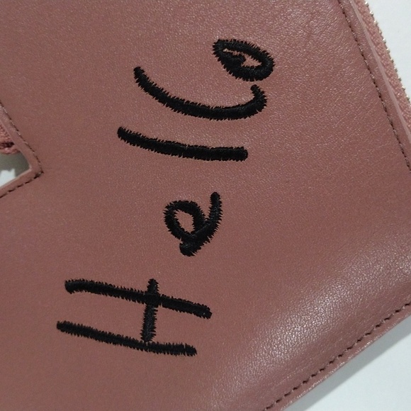 Limited Edition Paul Smith Heart Shape Wristlet – “Hello” Print Small 5"x4" Bag - Picture 3 of 8